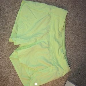 •Lululemon Short•